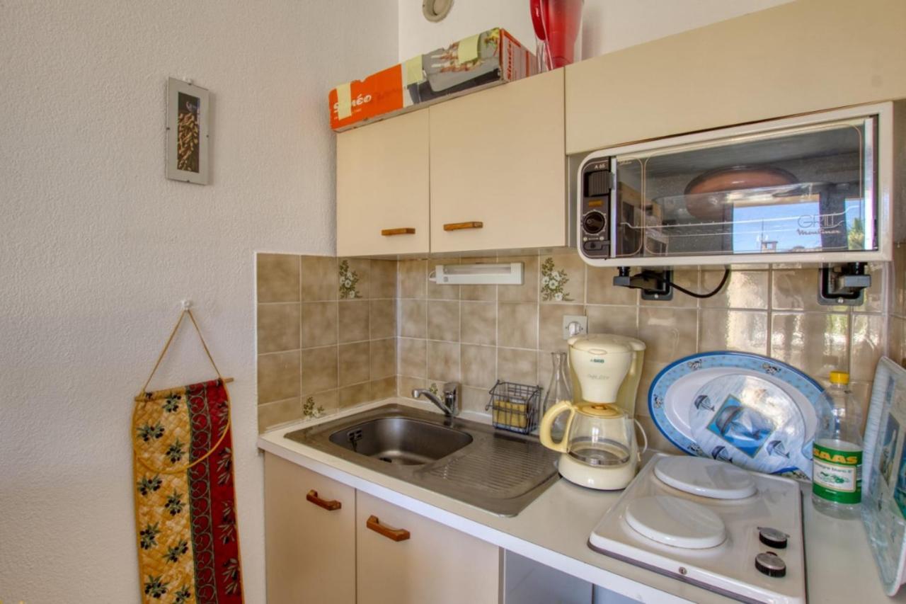 Charming Apartment In Residence With Swimming Pool Sanary-sur-Mer Exterior photo